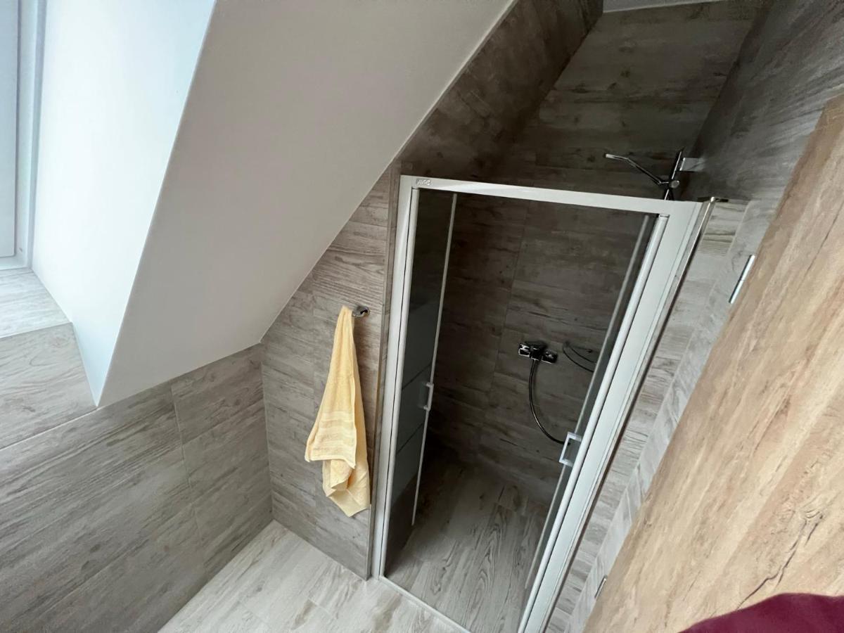 Ubytovani Arrow Lesna  Exterior foto